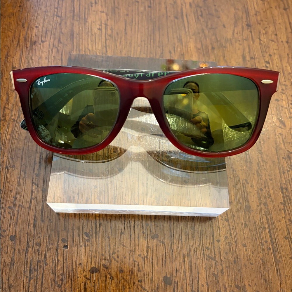Ray-Ban Special Polished Violet/Gray Wayfarers.